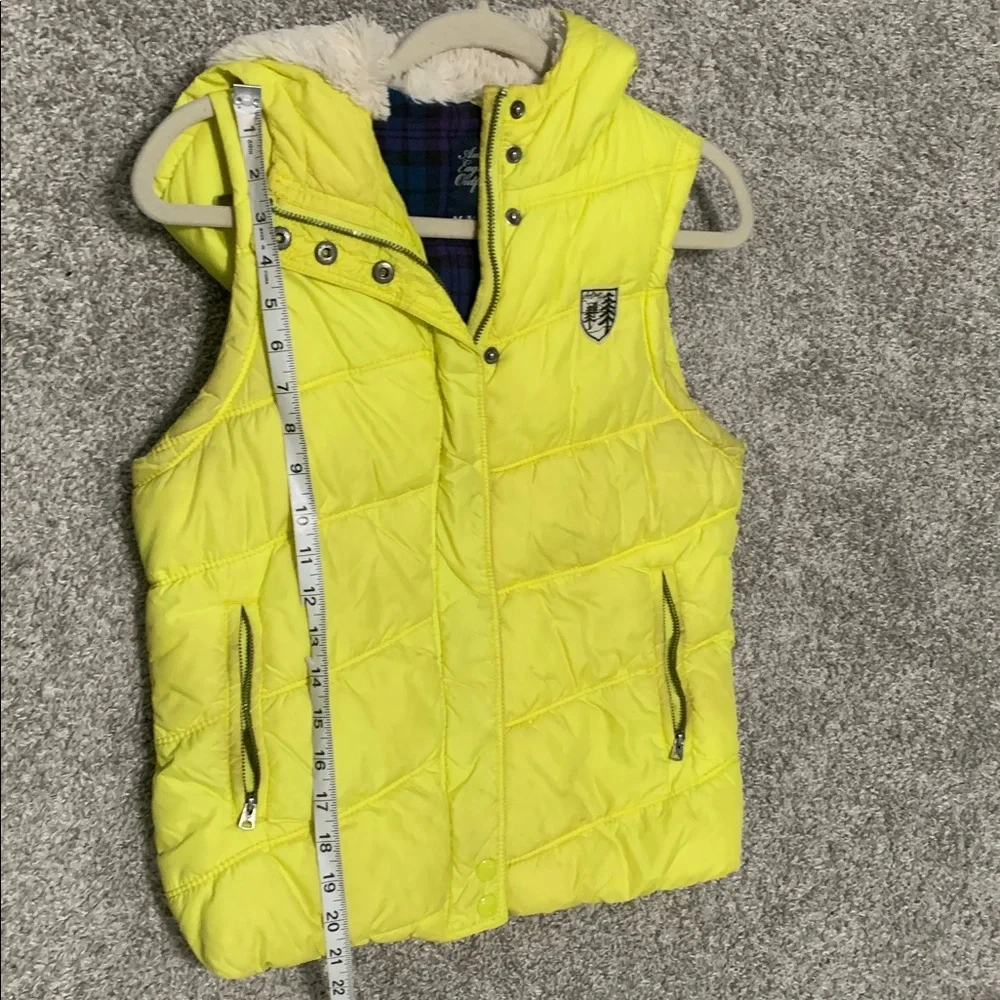 Y2K American Eagle Yellow Puffer Vest Size Medium